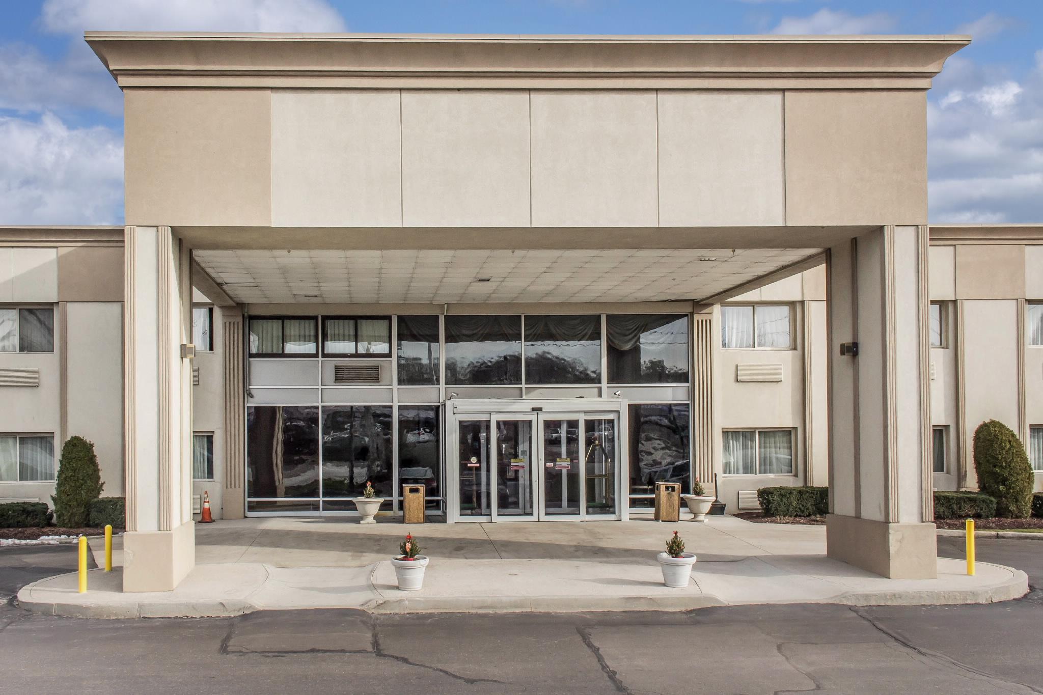 Comfort Inn Medford-Long Island Exterior photo