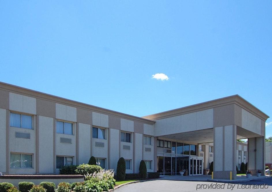 Comfort Inn Medford-Long Island Exterior photo